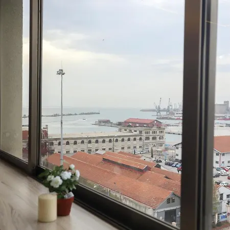 Iris Салоники